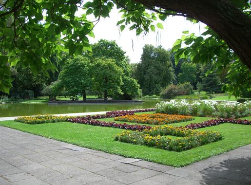 File:Belvoirpark2.jpg - Wikimedia Commons