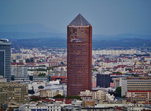 File:Lyon Basilique Notre-Dame-de-la-Fourvière Esplanade du Site Tour  Part-Dieu.jpg - Wikipedia