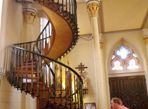 File:The miracle staircase in Santa Fe's Loretto Chapel, the subject of  legends and myths..JPG - Wikimedia Commons