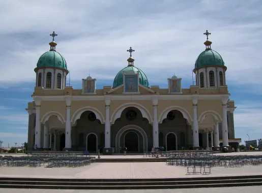 File:Medhane Alem Cathedral.jpeg - Wikipedia