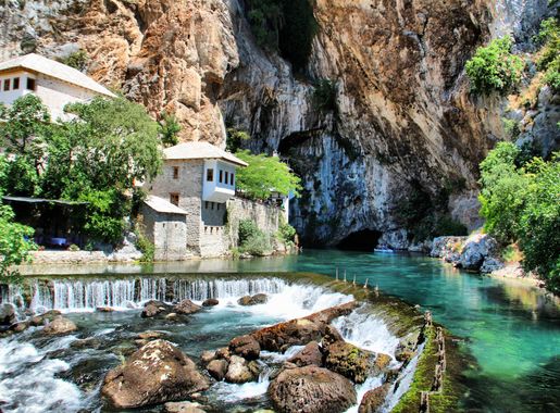 Fichier:Blagaj Ceilings.jpg — Wikipédia
