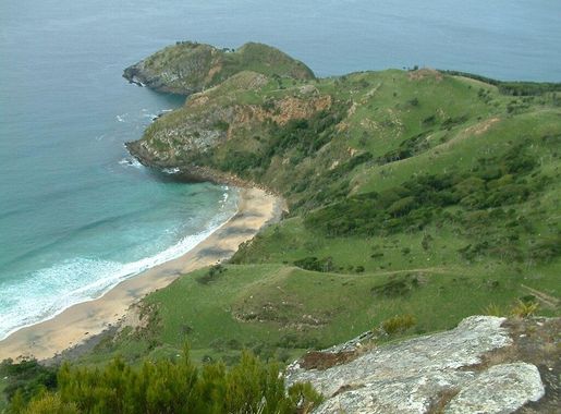 File:KahuitaraPoint.JPG - Wikipedia