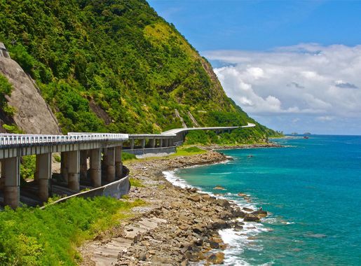 File:Patapat Viaduct in Pagudpud.jpg - Wikimedia Commons