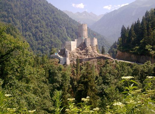 File:Zil Kalesi.jpeg - Wikimedia Commons