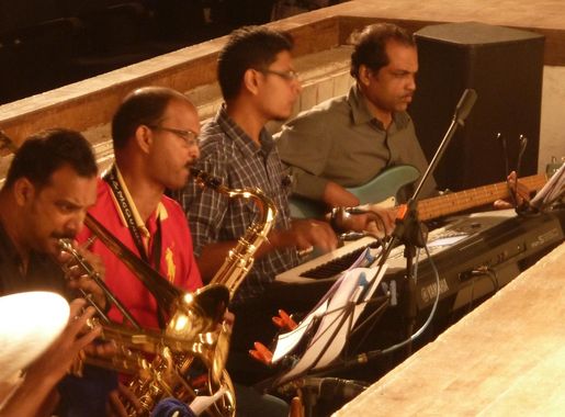 File:Tiatr, a popular Konkani folk theatre from from Goa 07 Musicians.jpg -  Wikimedia Commons