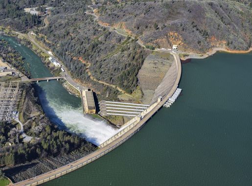 File:An aerial view of Shasta Dam and Lake. (51046813633).jpg - Wikimedia  Commons