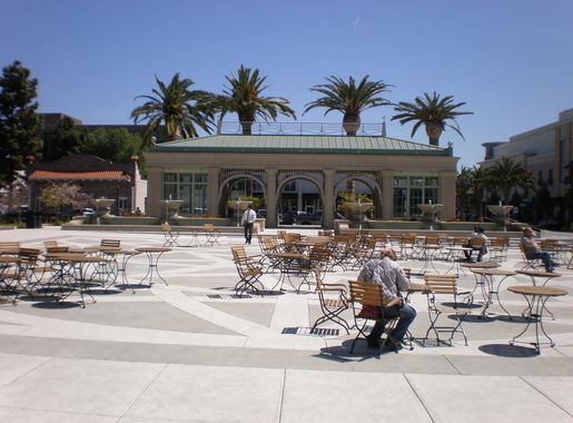 File:Courthouse Square, Redwood City looking east.JPG - Wikimedia Commons