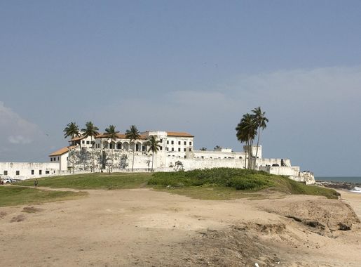 File:Elmina Castle - Ghana.jpg - Wikimedia Commons