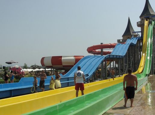 File:Aqua Paradise – Park Wodny w Nessebar (Bułgaria) - panoramio (21).jpg  - Wikimedia Commons