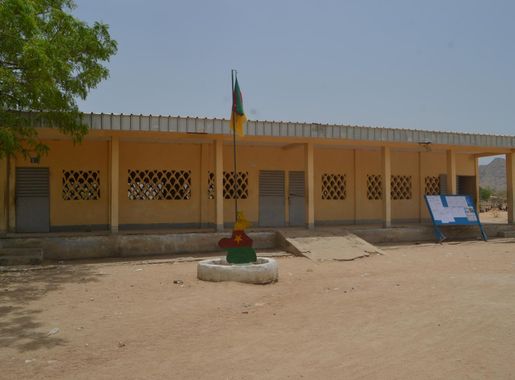 File:Lycée Bilingue de Mora, Cameroun.jpg - Wikimedia Commons