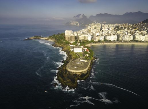 Slika:Conjunto Copacabana - Rio de Janeiro - 20230911071214.jpg -  Wikipedija, prosta enciklopedija