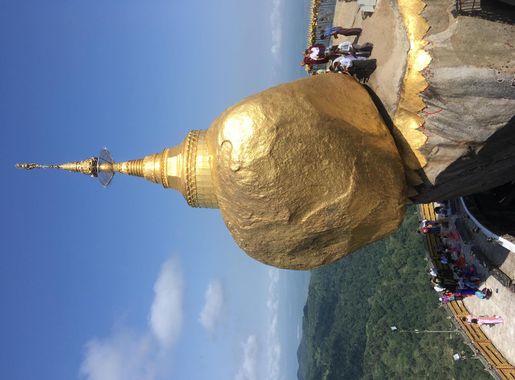 File:Kyaiktiyo Pagoda.jpg - Wikimedia Commons