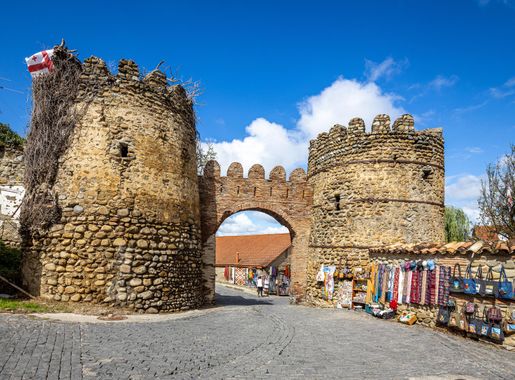 File:City Gate of Sighnaghi 09.23.jpg - Wikimedia Commons