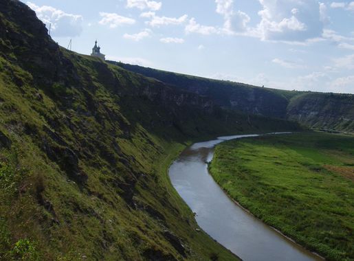 File:Orheiul Vechi hillside view (182410493).jpg - Wikimedia Commons