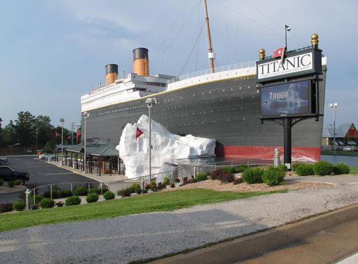 File:Titanic Museum Branson.jpg - Wikipedia