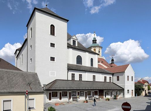 File:Eisenstadt - Haydnkirche.JPG - Wikimedia Commons