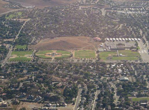 File:Reed High School and Shadow Mountain Park, Sparks, Nevada  (21545187496).jpg - Wikimedia Commons