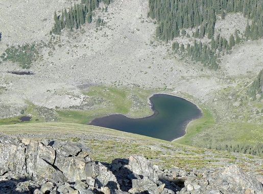File:Williams Lake from Wheeler Peak.JPG - Wikimedia Commons