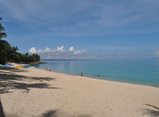 File:Saud Beach - panoramio.jpg - Wikimedia Commons