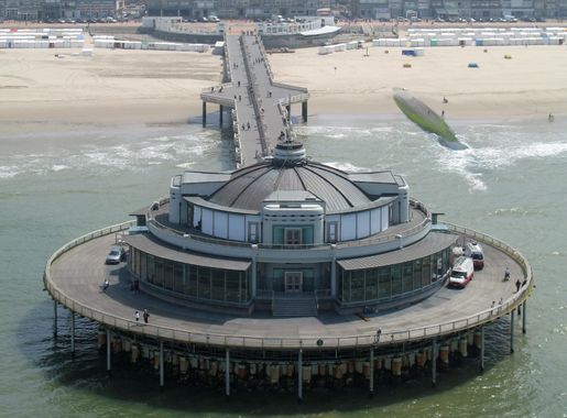 File:Pier Blankenberge R02.jpg - Wikimedia Commons