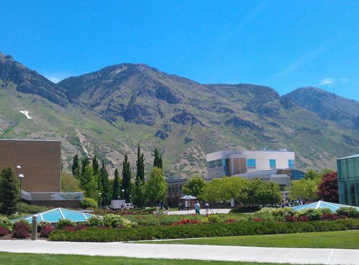 File:Byu campus in summer.jpg - Wikimedia Commons