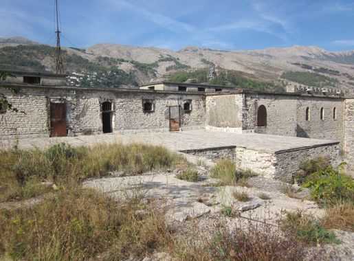 File:Gjirokastër Castle Albania - Prison outside 1.JPG - Wikimedia Commons