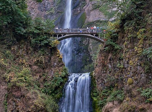 File:Multnomah Falls Jpg (215159349).jpeg - Wikimedia Commons
