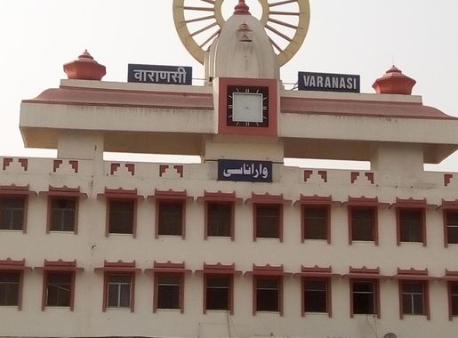 File:VARANASI RAILWAY STATION.jpg - Wikimedia Commons