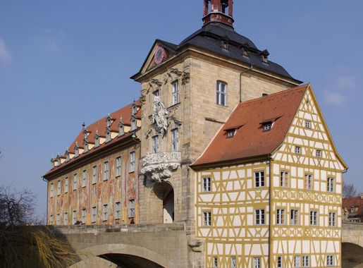 File:Bamberg Altes Rathaus BW 1.JPG - Wikimedia Commons