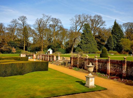 File:Blickling Hall, Gardens and Park (4514288477).jpg - Wikimedia Commons