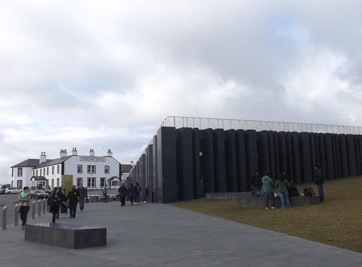 File:Giant's Causeway's new visitor center exterior March 2013.jpg -  Wikimedia Commons