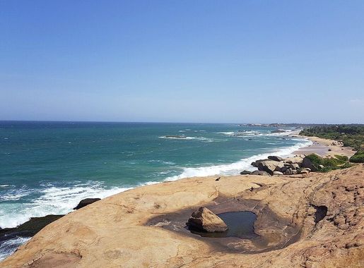 File:Kirinda Beach.jpg - Wikimedia Commons