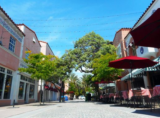 File:Miami Beach - Espanola Way After Reconstruction.jpg - Wikimedia Commons