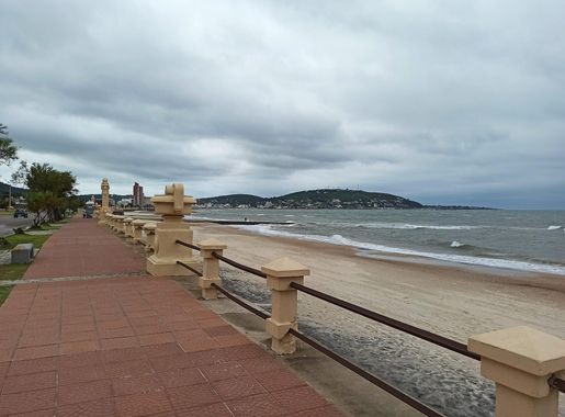 File:Rambla piriapolis.jpg - Wikimedia Commons