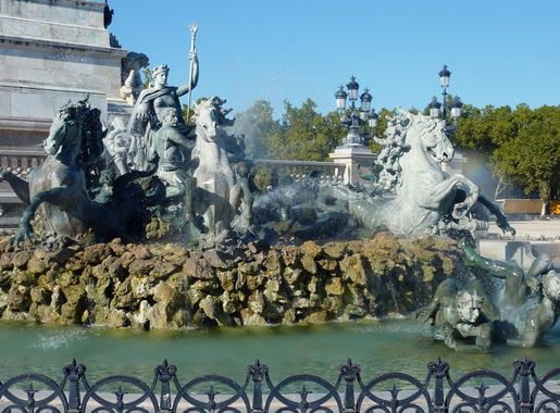 Fichier:072 - Fontaine des Girondins place des Quinconces - Bordeaux.jpg —  Wikipédia