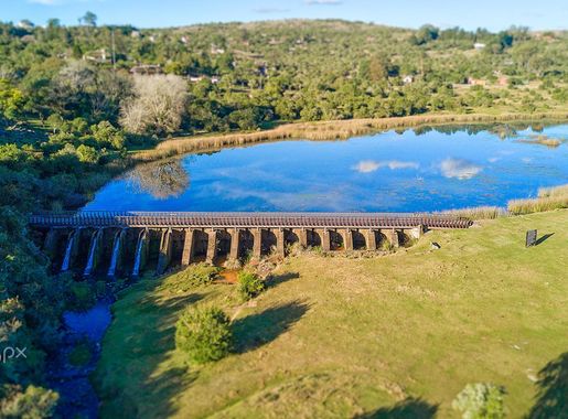 File:Villa Serrana (218241731).jpeg - Wikimedia Commons