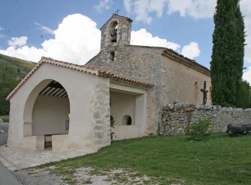 File:Rougon - chapel.JPG - Wikimedia Commons