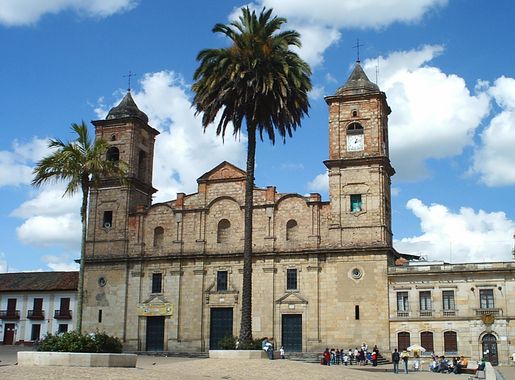 File:Centro Urbano de Zipaquirá 1.JPG - Wikimedia Commons
