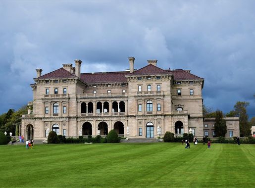 File:The Breakers Mansion (Newport RI).jpg - Wikimedia Commons