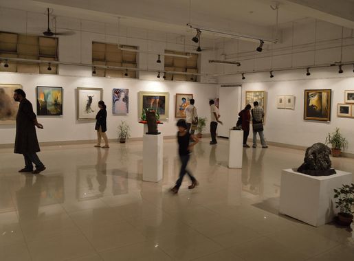 File:Sudrak - Painting & Sculpture Exhibition - Kolkata 2012-10-03 0544.JPG  - Wikimedia Commons