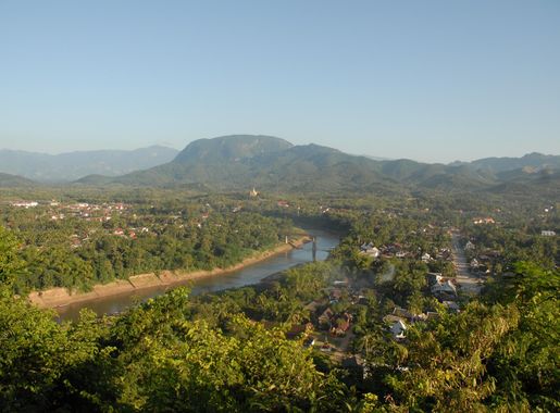 File:Luang Prabang Phou Si.JPG - Wikimedia Commons