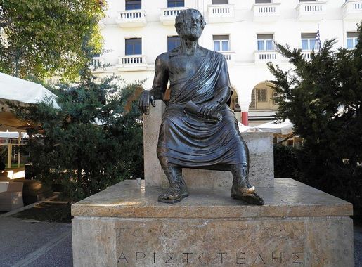 File:Aristotelous Square - panoramio (1).jpg - Wikimedia Commons