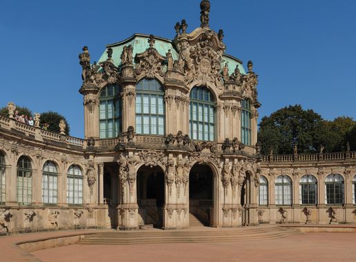 File:Dresden-Zwinger-Wallpavillion-gp.jpg - Wikimedia Commons