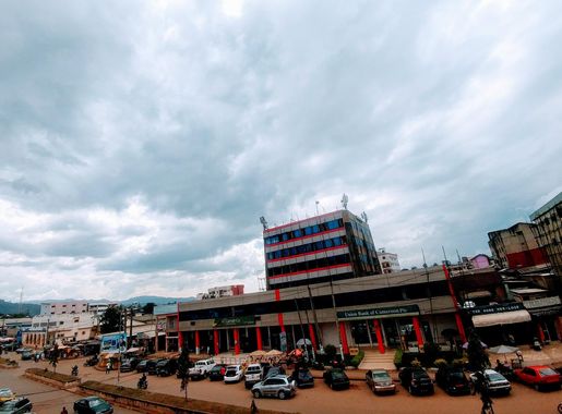 Fichier:Commercial Avenue, Bamenda, Cameroon.jpg — Wikipédia