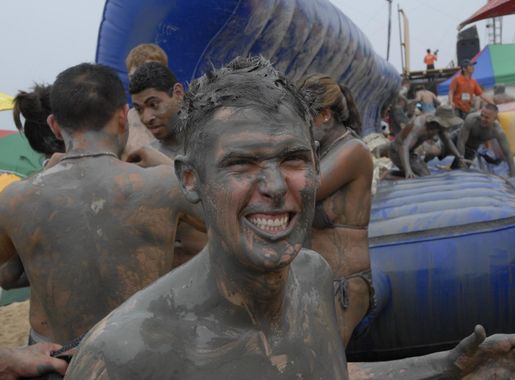 Airmen participate in Korean mud festival > Pacific Air Forces > Article  Display