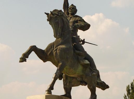 File:Monument to Suvorov - panoramio.jpg - Wikimedia Commons