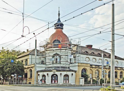 File:Felsenkeller.jpg - Wikimedia Commons