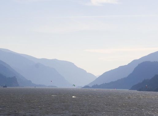 File:Columbia River Gorge view from near Hood River.jpg - Wikimedia Commons