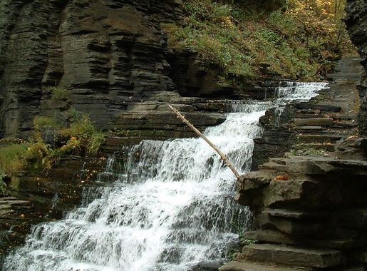 File:Cascadilla Gorge.jpg - Wikimedia Commons