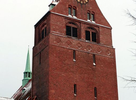File:Gertrudkirche hl.jpg - Wikimedia Commons
